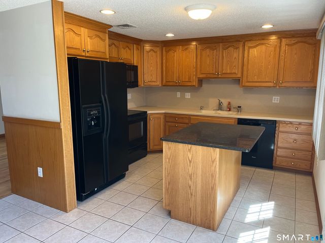 32 Cloverdale Road, Southington, CT 06489