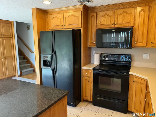 32 Cloverdale Road, Southington, CT 06489