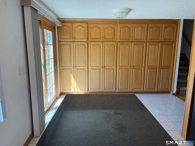 32 Cloverdale Road, Southington, CT 06489