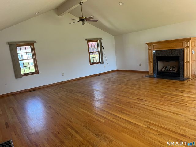 32 Cloverdale Road, Southington, CT 06489