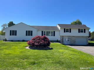 32 Cloverdale Road, Southington, CT 06489