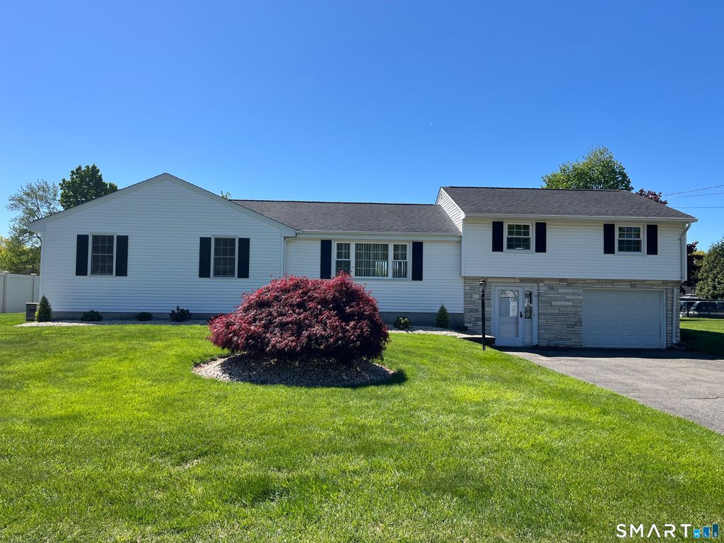 32 Cloverdale Road, Southington, CT 06489