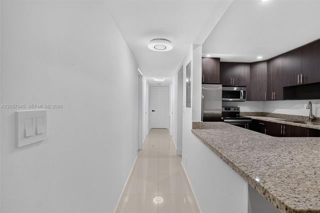 13707 SW 91st Ct Apt G, Miami, FL 33176