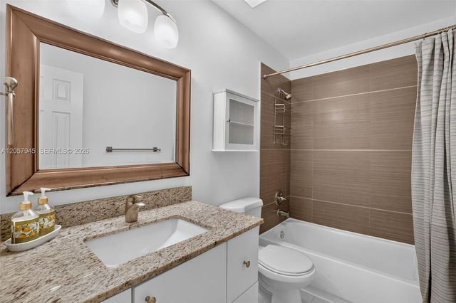 13707 SW 91st Ct Apt G, Miami, FL 33176