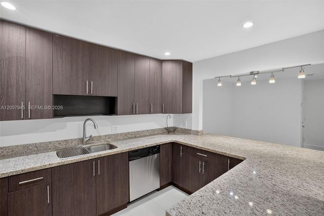 13707 SW 91st Ct Apt G, Miami, FL 33176
