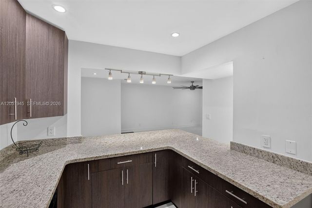 13707 SW 91st Ct Apt G, Miami, FL 33176