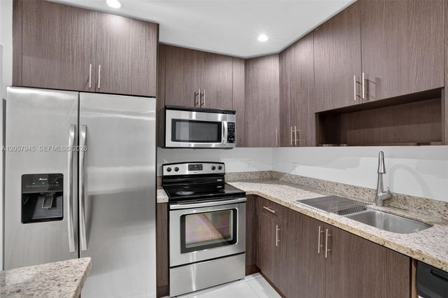13707 SW 91st Ct Apt G, Miami, FL 33176