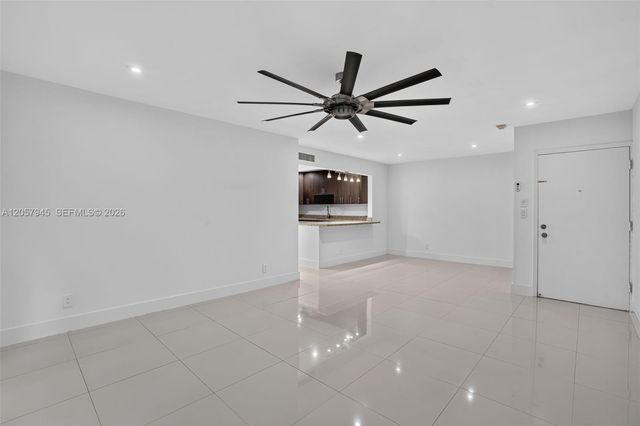 13707 SW 91st Ct Apt G, Miami, FL 33176