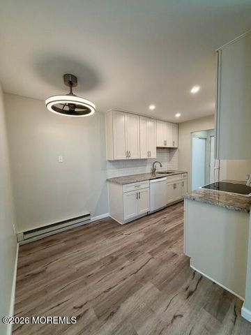 18 Pine Cluster Circle D, Manalapan, NJ 07726