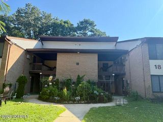 18 Pine Cluster Circle D, Manalapan, NJ 07726