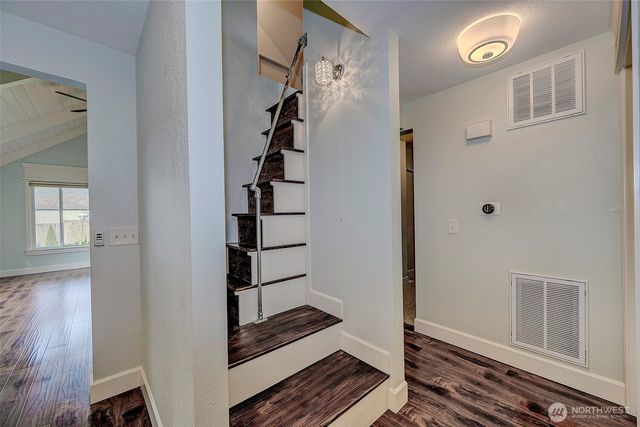 1209 NE 155th Street, Shoreline, WA 98155