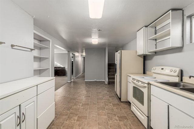 335 S Monaco St Pkwy, Denver, CO 80224