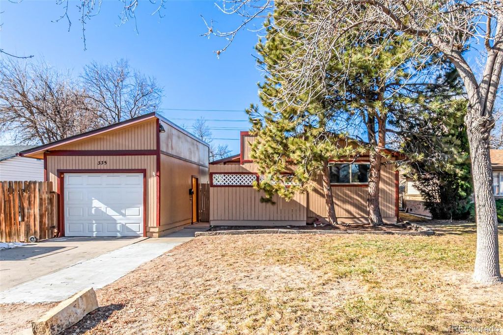 335 S Monaco St Pkwy, Denver, CO 80224