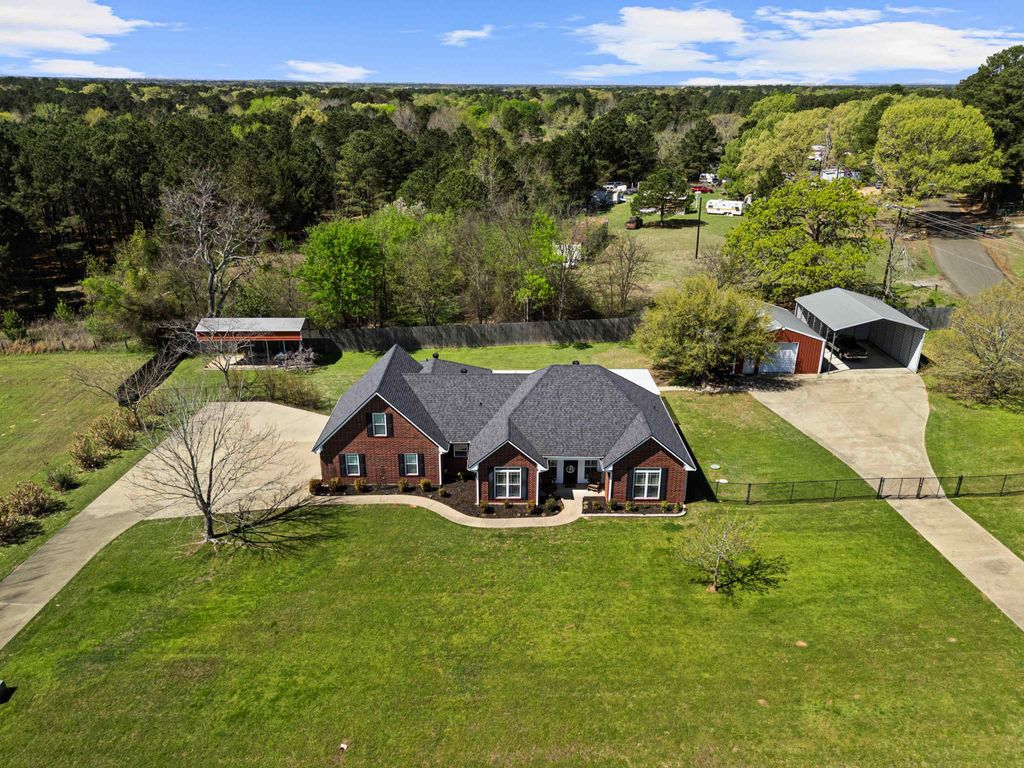 255 CR 1130, Kilgore, TX 75662