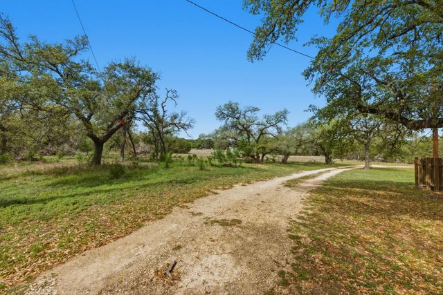 600 Misti LN, Driftwood, TX 78619