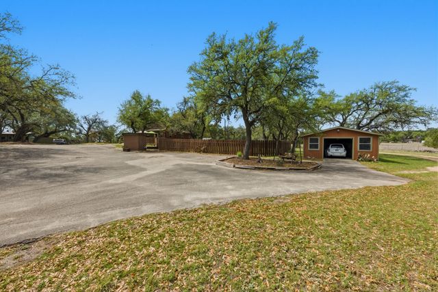 600 Misti LN, Driftwood, TX 78619