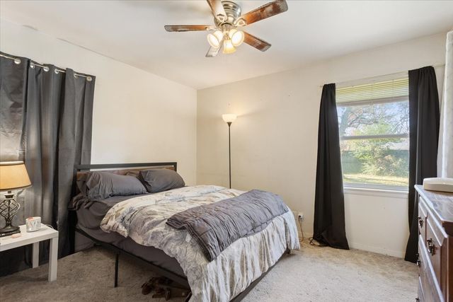 106 S Barbara Street, Lacy Lakeview, TX 76705