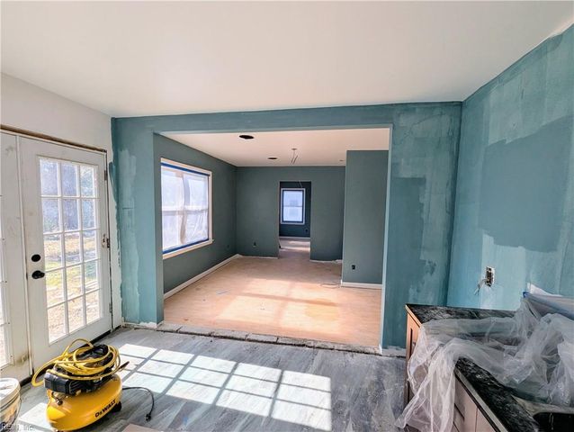 2411 Youngman RD, Chesapeake, VA 23323