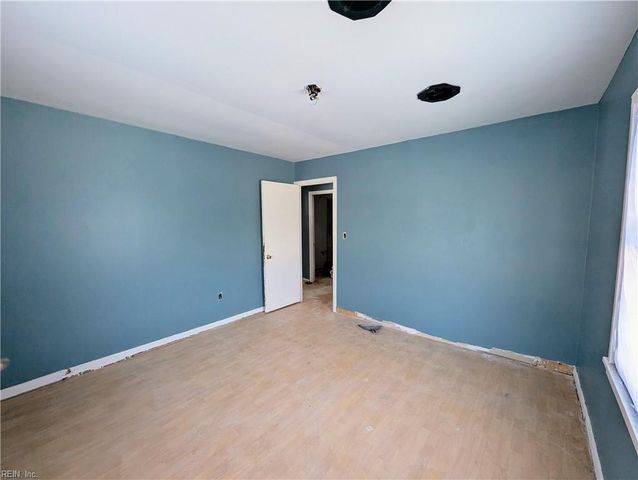 2411 Youngman RD, Chesapeake, VA 23323