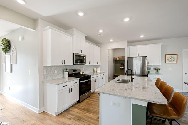 1019 Appalachian Drive, Moore, SC 29369