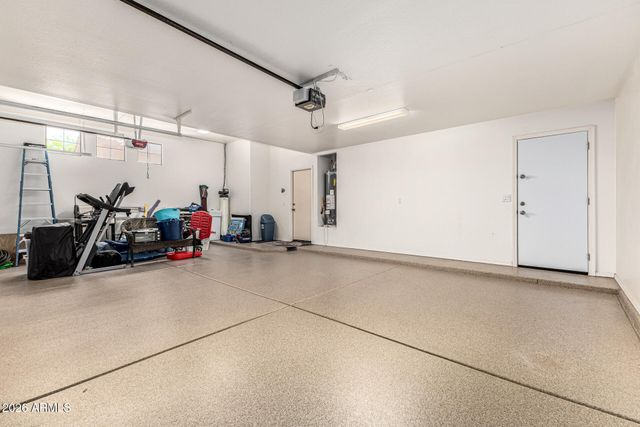 9043 E HOBART Street, Mesa, AZ 85207