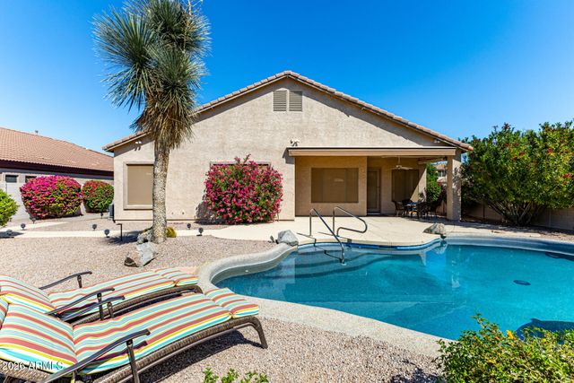 9043 E HOBART Street, Mesa, AZ 85207