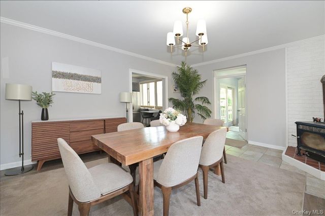 36 Barwick Street, Floral Park, NY 11001