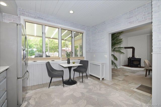 36 Barwick Street, Floral Park, NY 11001