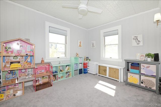 36 Barwick Street, Floral Park, NY 11001