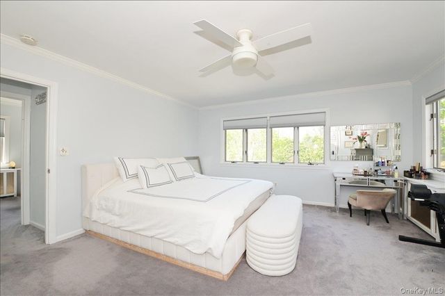 36 Barwick Street, Floral Park, NY 11001