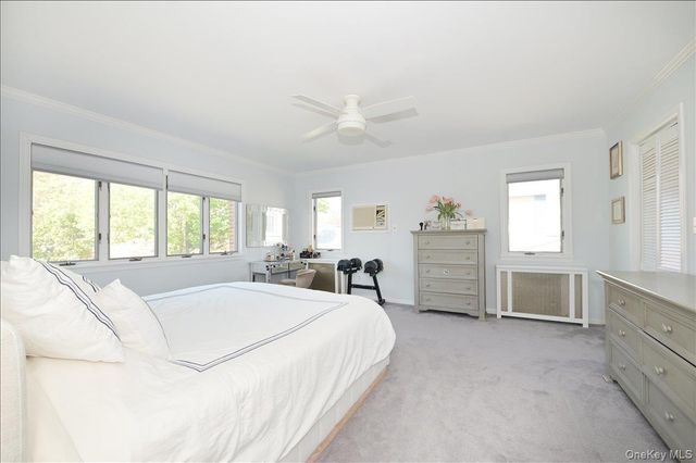 36 Barwick Street, Floral Park, NY 11001