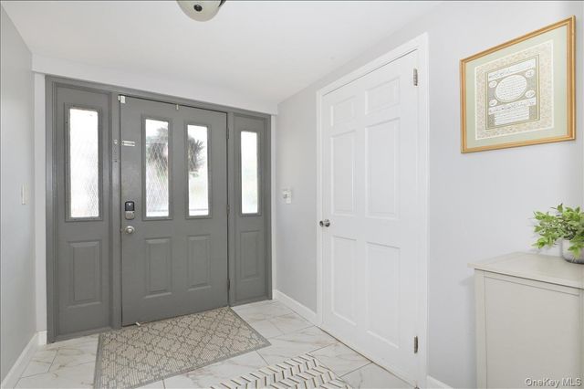 36 Barwick Street, Floral Park, NY 11001