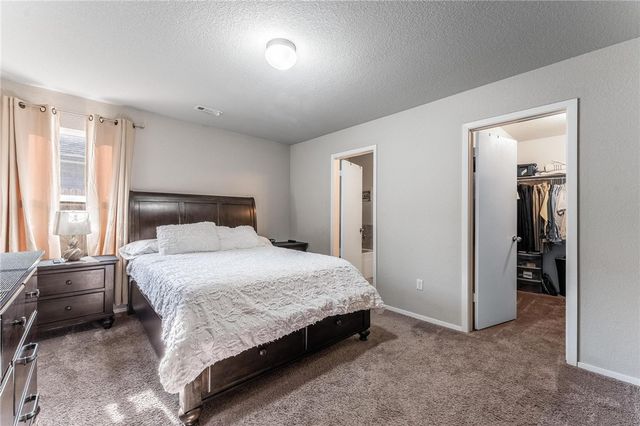 130 E Glendale Lane, Rogers, AR 72758
