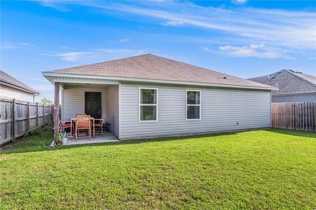 130 E Glendale Lane, Rogers, AR 72758