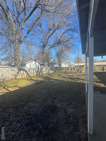 208 John R, Kennett, MO 63857