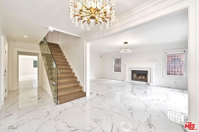 860 S Norton Avenue, Los Angeles, CA 90005