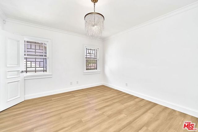 860 S Norton Avenue, Los Angeles, CA 90005
