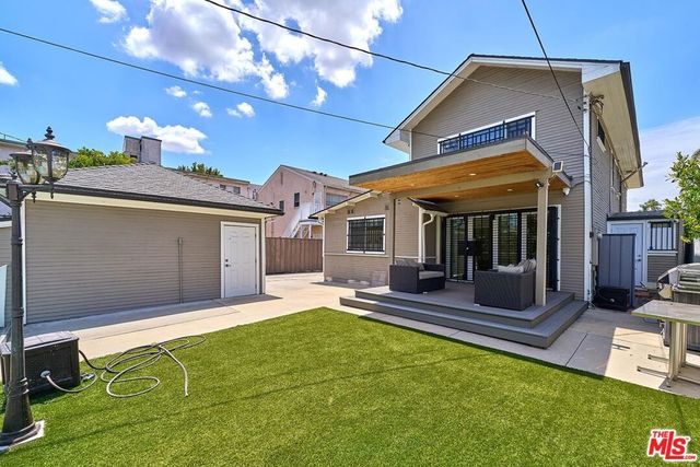 860 S Norton Avenue, Los Angeles, CA 90005
