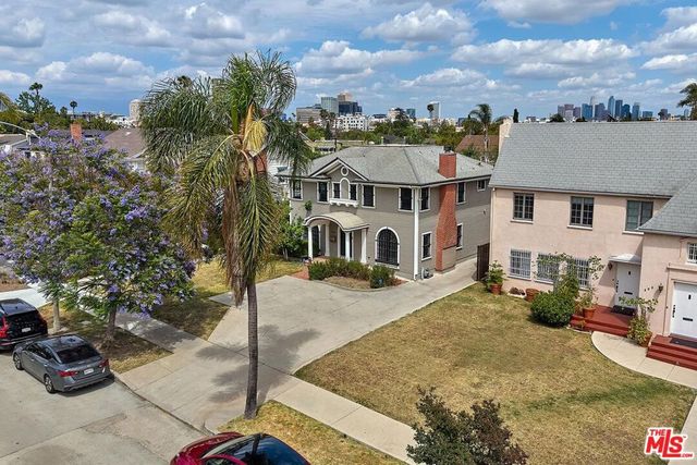 860 S Norton Avenue, Los Angeles, CA 90005