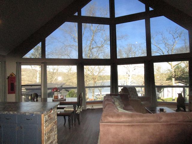 25914 Private Road 2254, Golden, MO 65658