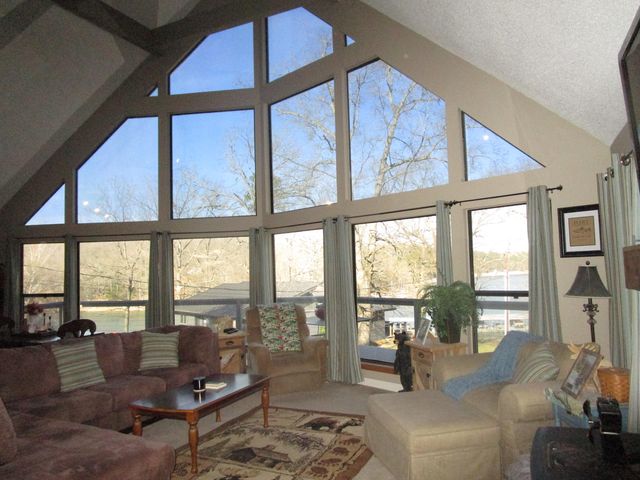 25914 Private Road 2254, Golden, MO 65658