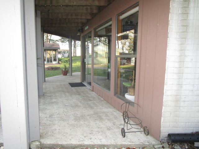 25914 Private Road 2254, Golden, MO 65658