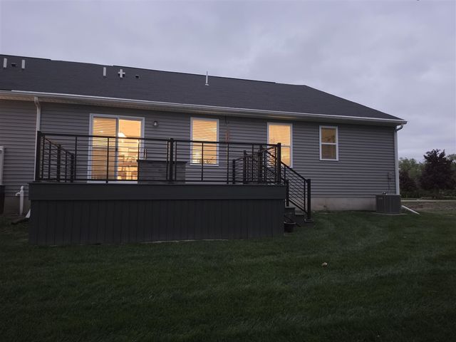 10340 Swan Lake Circle, Ypsilanti, MI 48197
