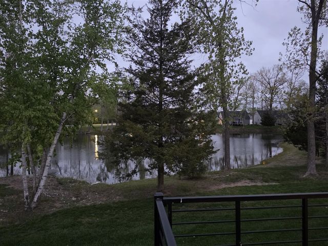 10340 Swan Lake Circle, Ypsilanti, MI 48197
