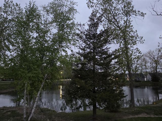10340 Swan Lake Circle, Ypsilanti, MI 48197