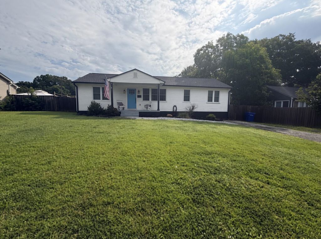 1565 White Oak Street, Spartanburg, SC 29307