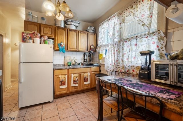 177 Linden Ave, Irvington Twp., NJ 07111