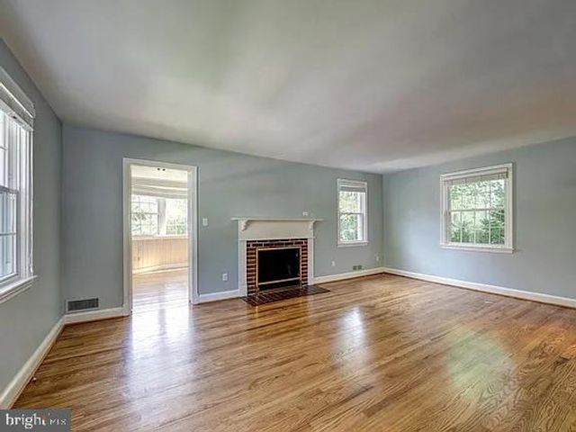 21 KENTBURY WAY, Bethesda, MD 20814