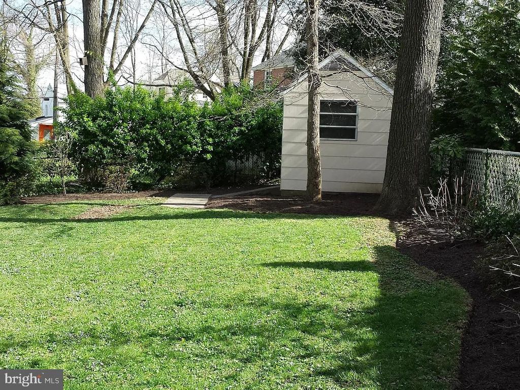 Image 29 of property listing at 21 KENTBURY WAY, Bethesda, MD 20814