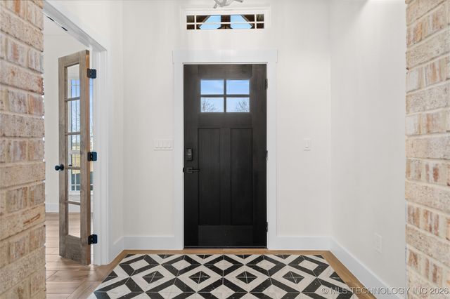 225 Gateway Road, Ardmore, OK 73401